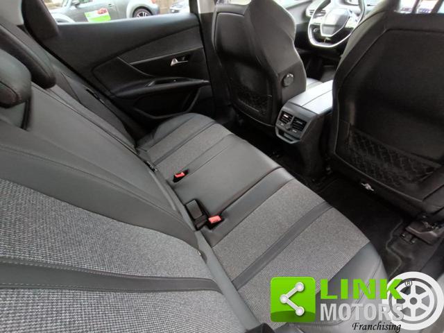 PEUGEOT 3008 BlueHDi 120 S&S Allure