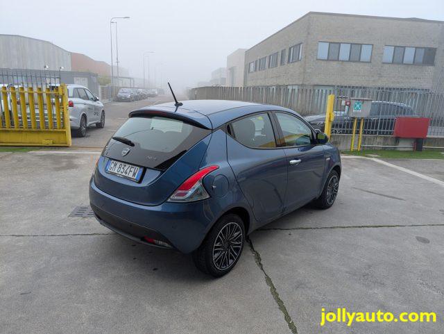 LANCIA Ypsilon 1.0 FireFly 5P S&S Hybrid Gold 5 posti - Ruotino