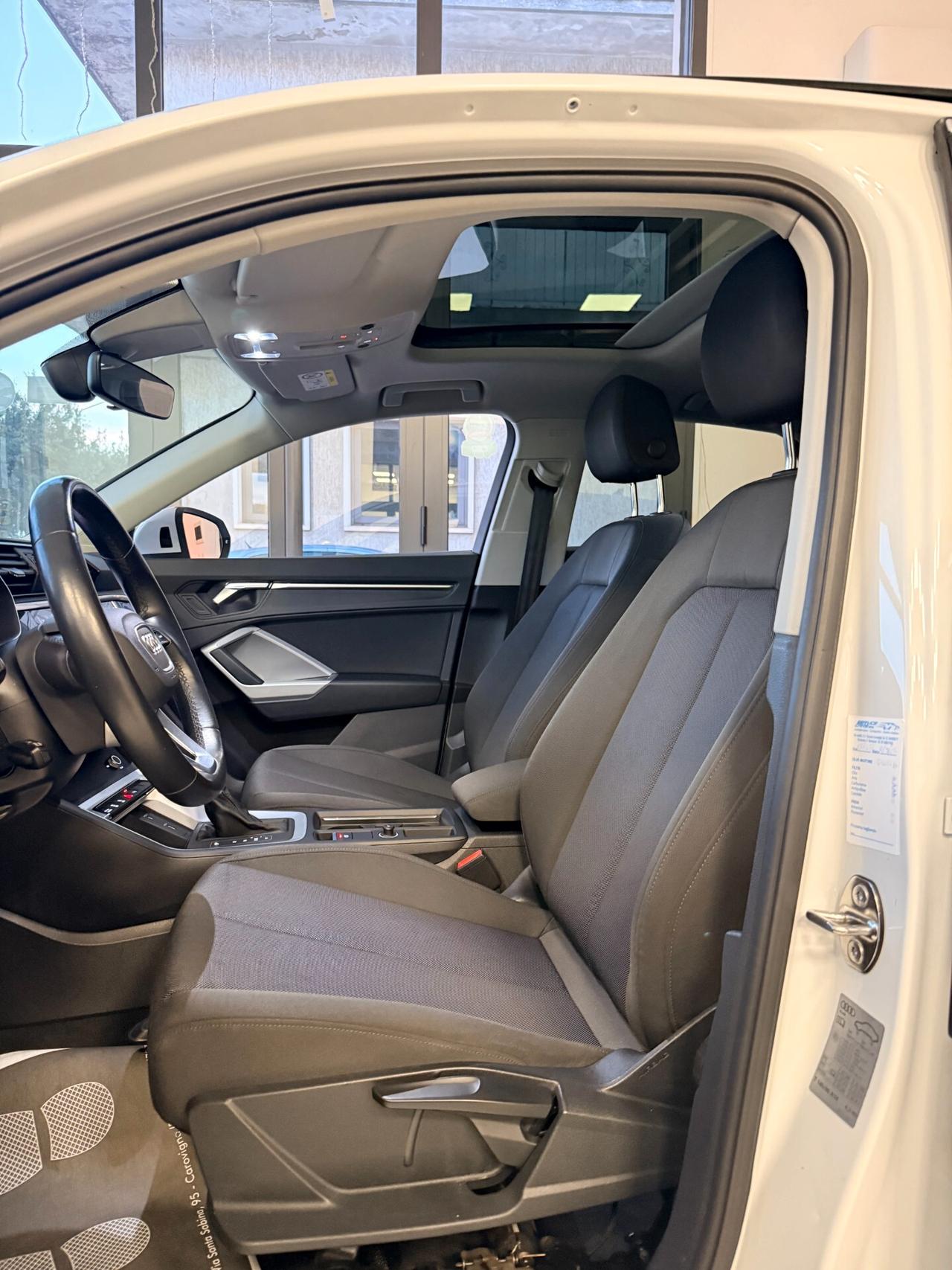 Audi Q3 SPB 40 TDI quattro S tronic 190 C.V CON TETTO APRIBILE,VIRTUAL COCKPIT,APPLE CARPLAY,TELECAMERA