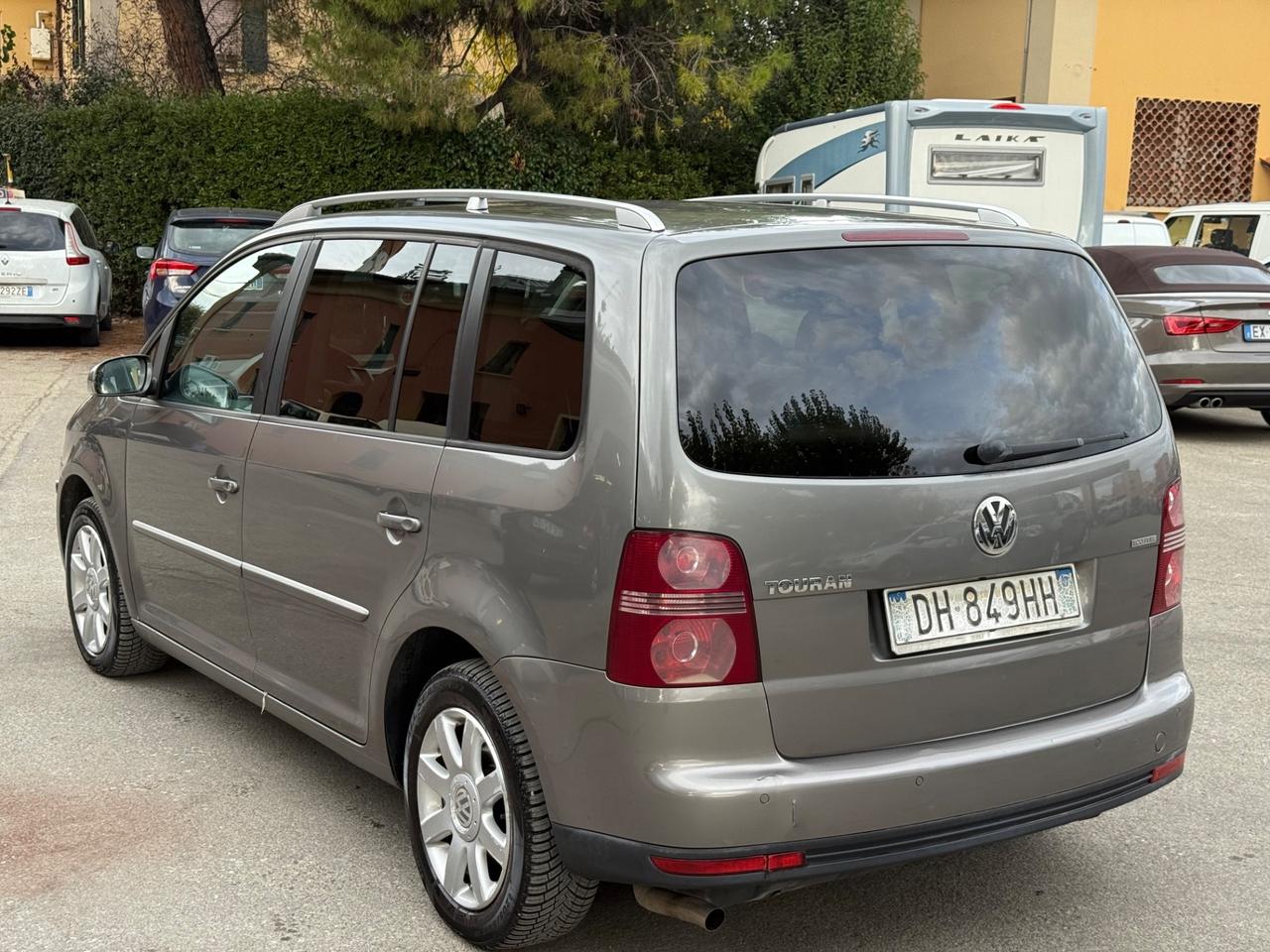 Volkswagen Touran 2.0 Highline Ecofuel 7 posti