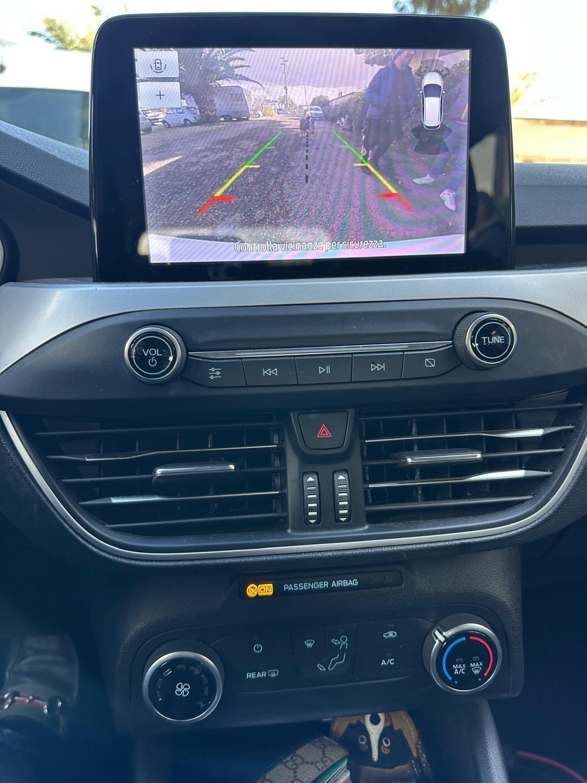 Ford Focus aziendale diesel garanzia permuta