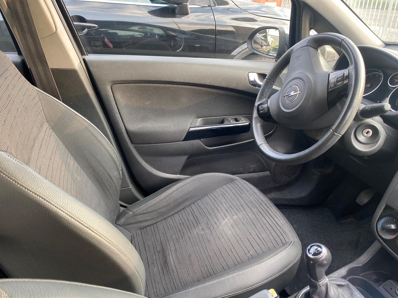 Opel Corsa 1.2 85CV 5 porte GPL-TECH Edition