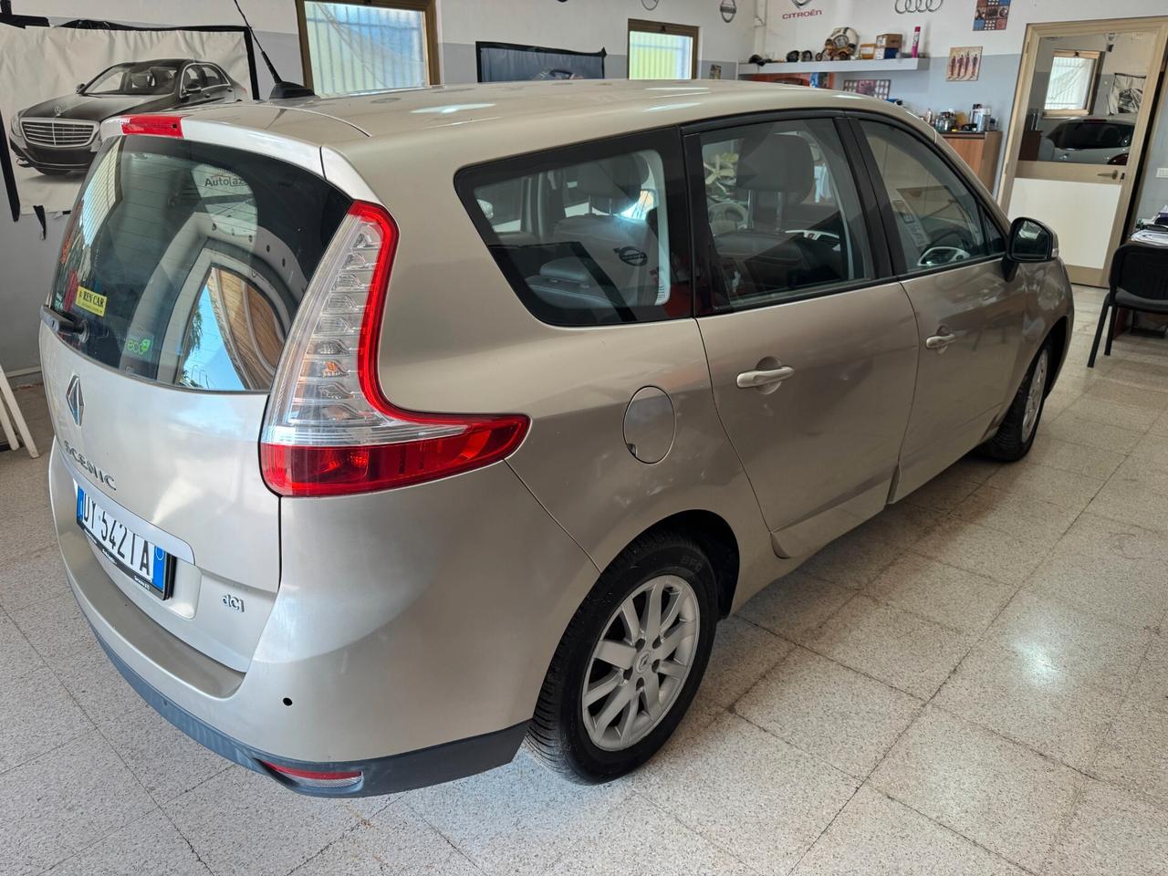 Renault Scenic Grand Scénic 7 POSTI 1.9 dCi/130CV NAVI-PELLE