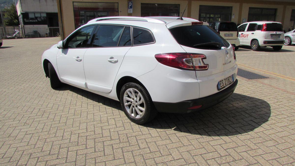 RENAULT - MÃ©gane SporTour SporTour 1.5 dci Runaway 110cv