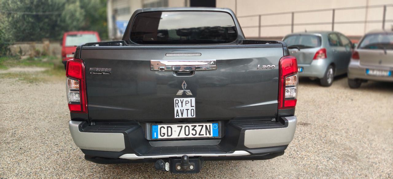 Mitsubishi L200 2.3D Double Cab 4x4 Intense Gancio