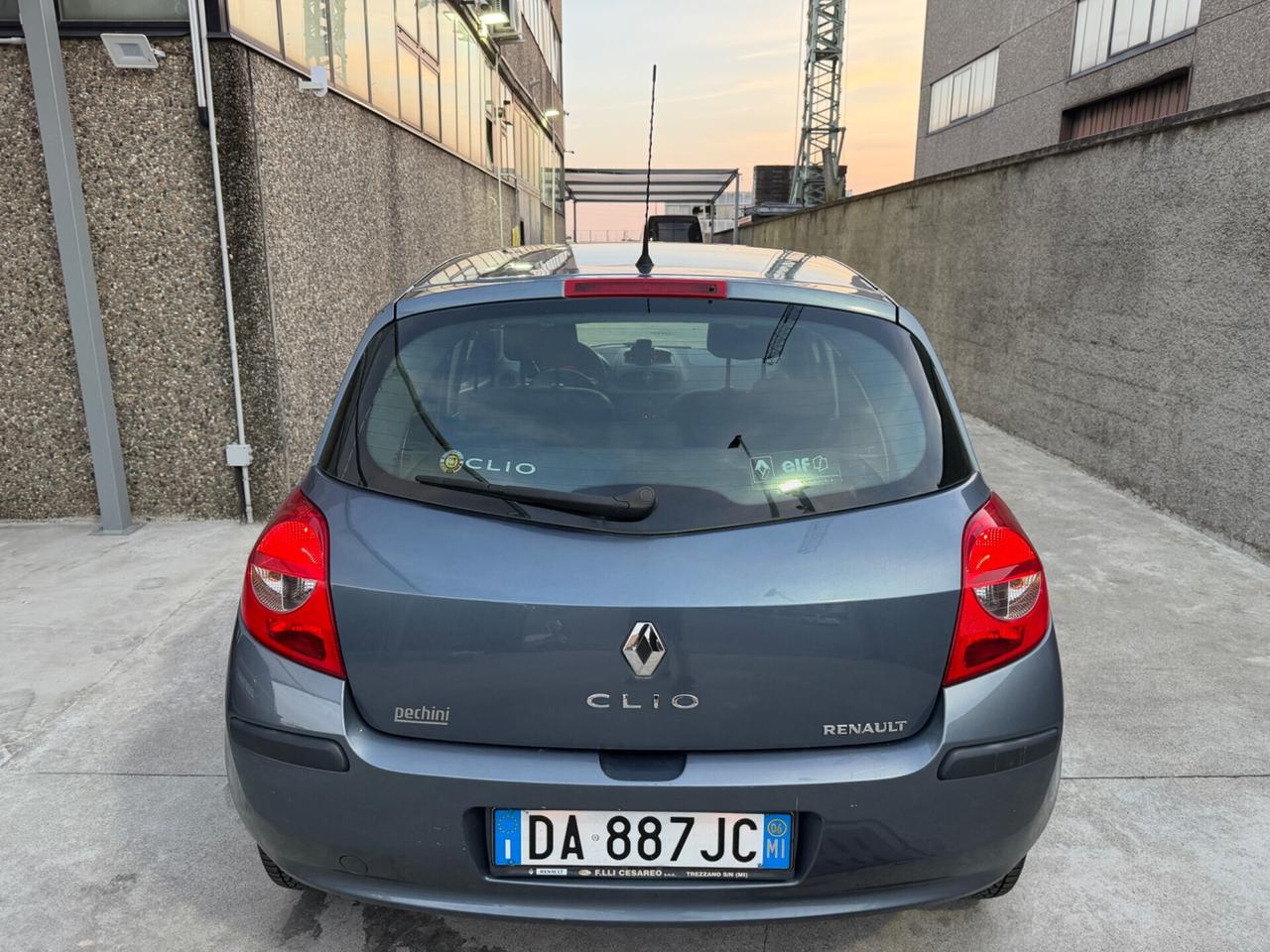 Renault Clio 1.2 benzina euro4 113.000km uni prop
