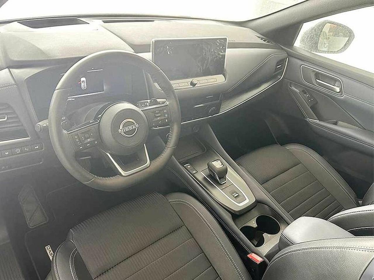 Nissan Qashqai 1.3 mhev tekna 2wd 158cv xtronic