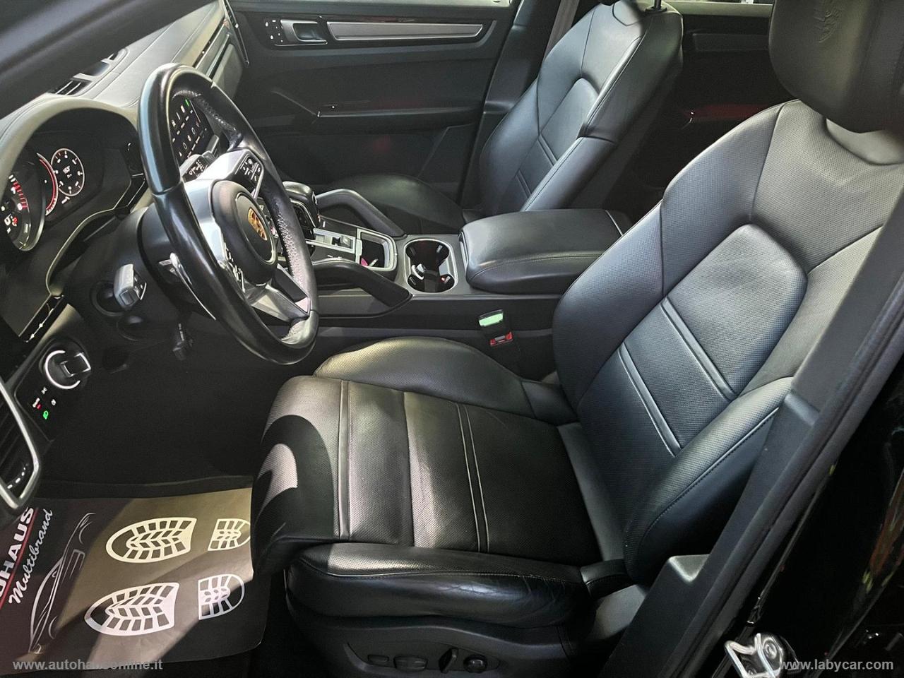 PORSCHE Cayenne Coupé 3.0 V6 Platinum Edition