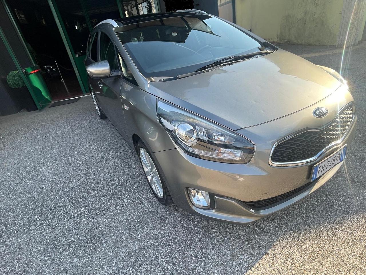 Kia Carens 1.7 CRDi 115 CV Class 7 POSTI TETTO APRIBILE