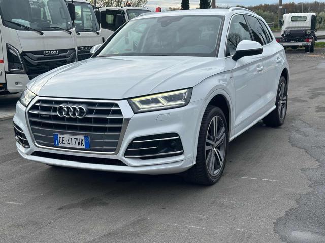 AUDI Q5 40 TDI quattro S tronic Business