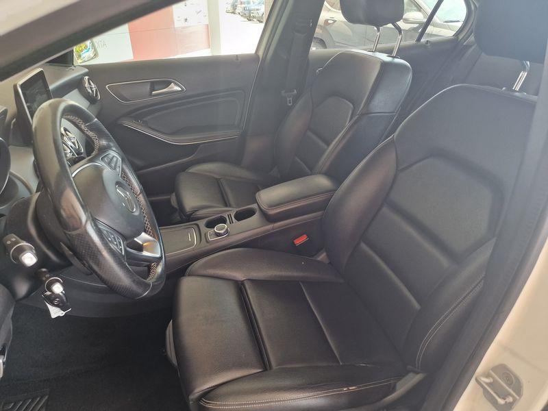Mercedes-Benz GLA-X156 2017 - GLA 180 d Sport auto