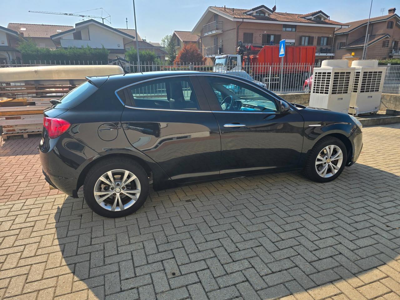Alfa Romeo Giulietta 2.0 JTDm-2 140 CV Distinctive