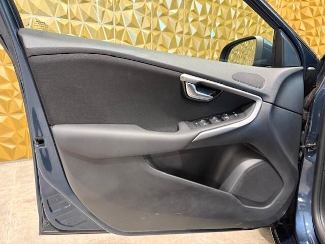 Volvo V40 D2 Geartronic Business