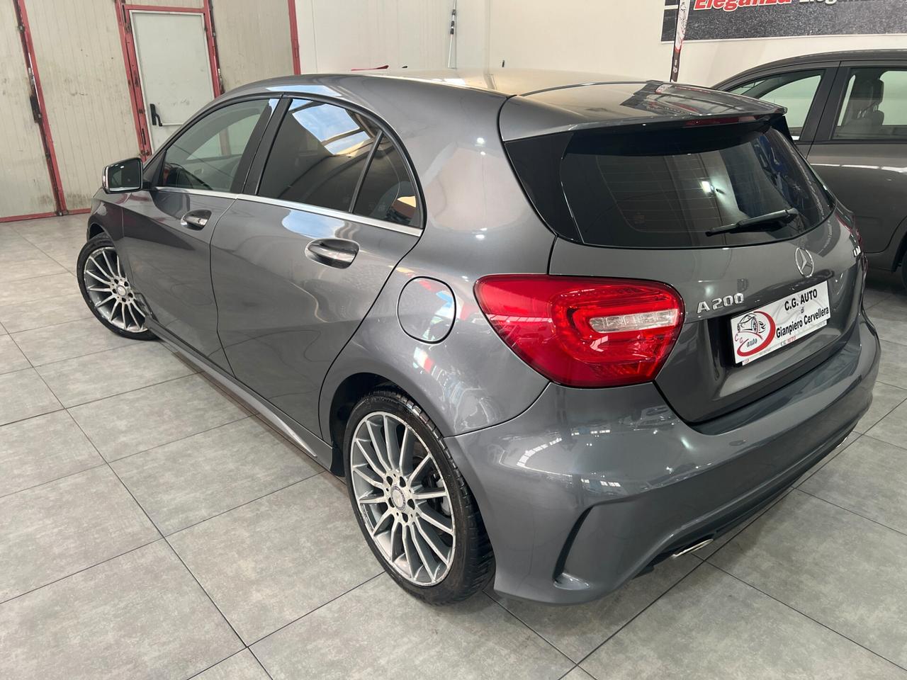 Mercedes-benz A 200 1.8 136 CV - AMG - 2013