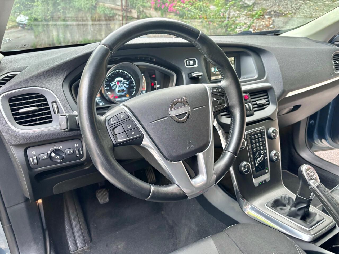 Volvo V40 D3 Momentum V40 2.0