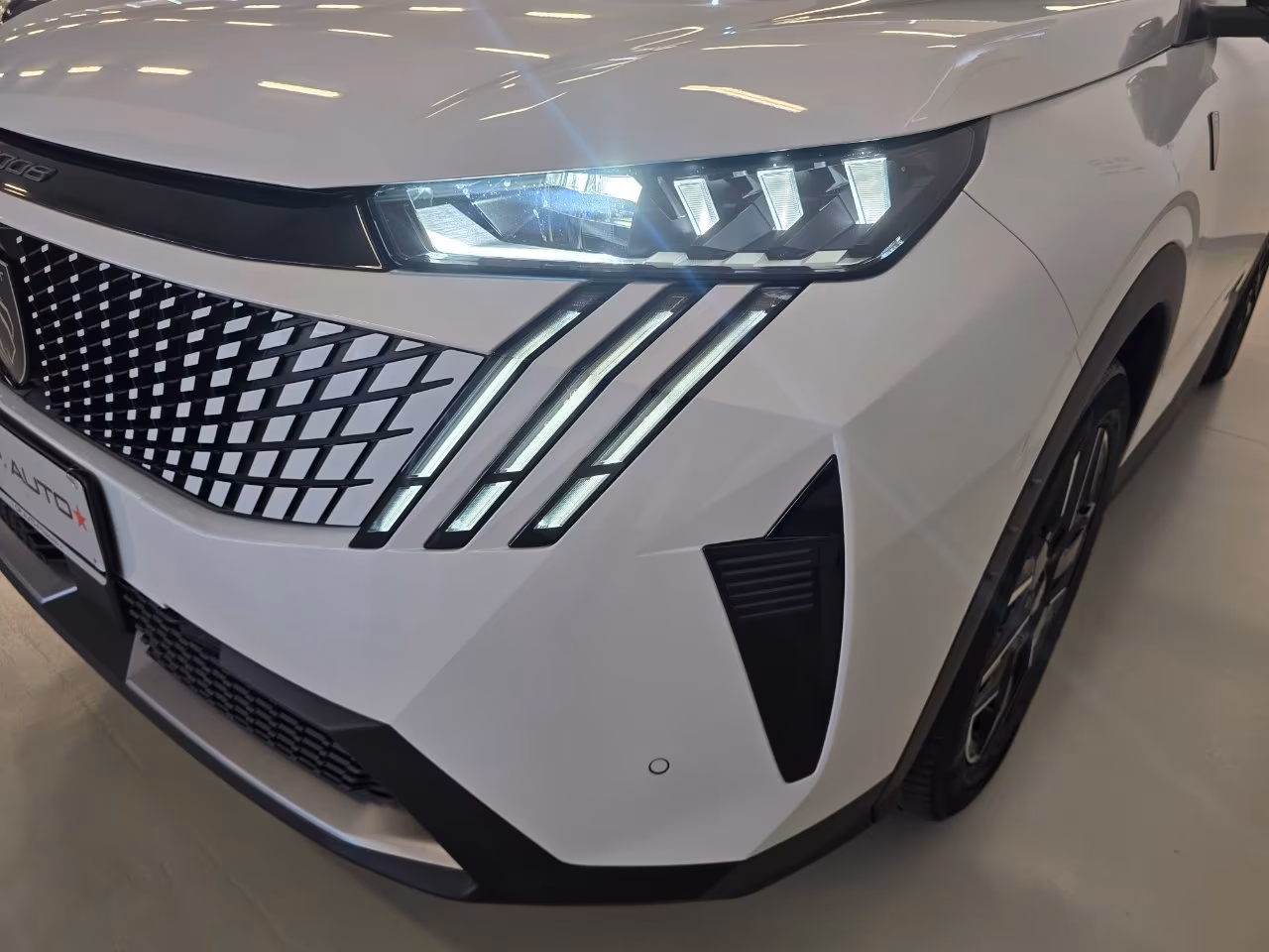 Peugeot 3008 3008 1.2 hybrid GT 145cv e-dcs6