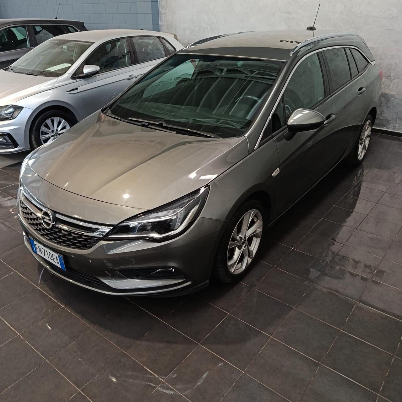Opel Astra SPORTS TOURER 1.6 CDTI