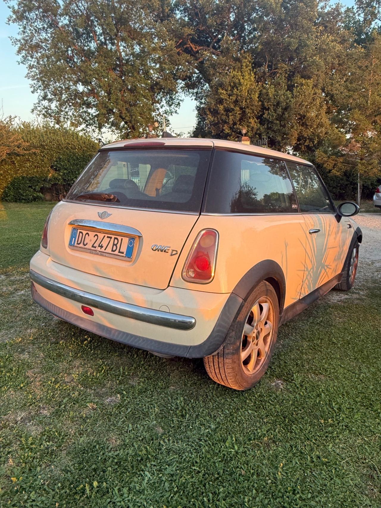 Mini Mini 1.4 tdi One D de luxe