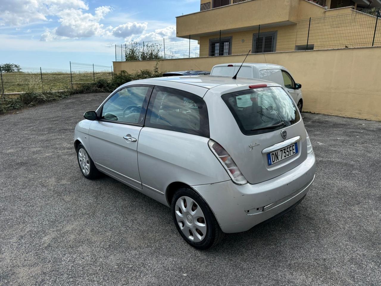 Lancia Ypsilon 1.2 Argento