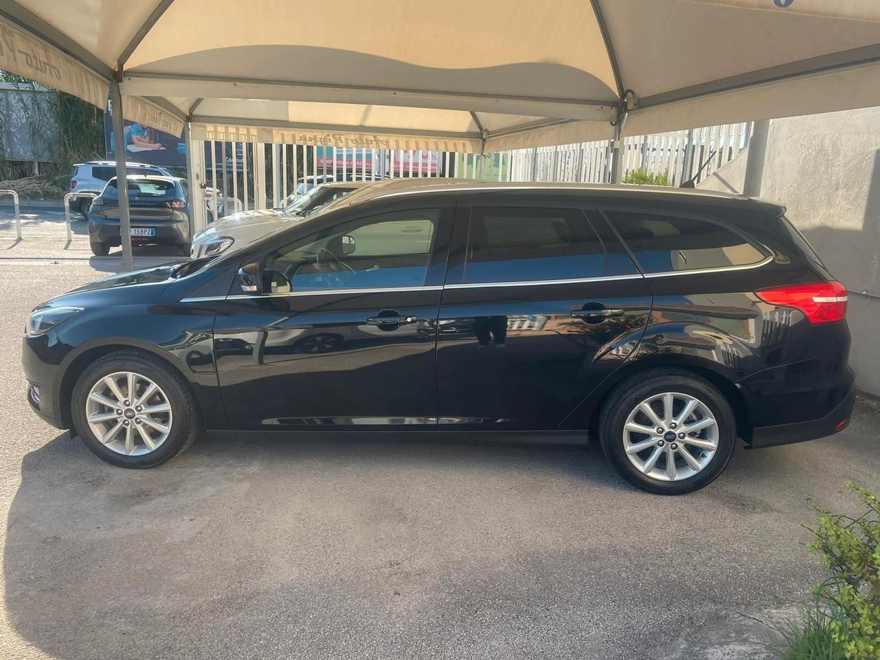 Ford Focus 1.6 120 CV GPL SW Titanium
