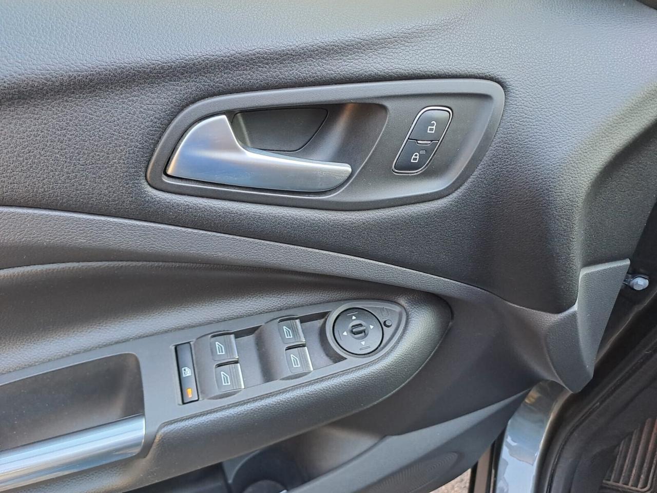 Ford Kuga 2.0 TDCI 4WD Tagliandi certificati