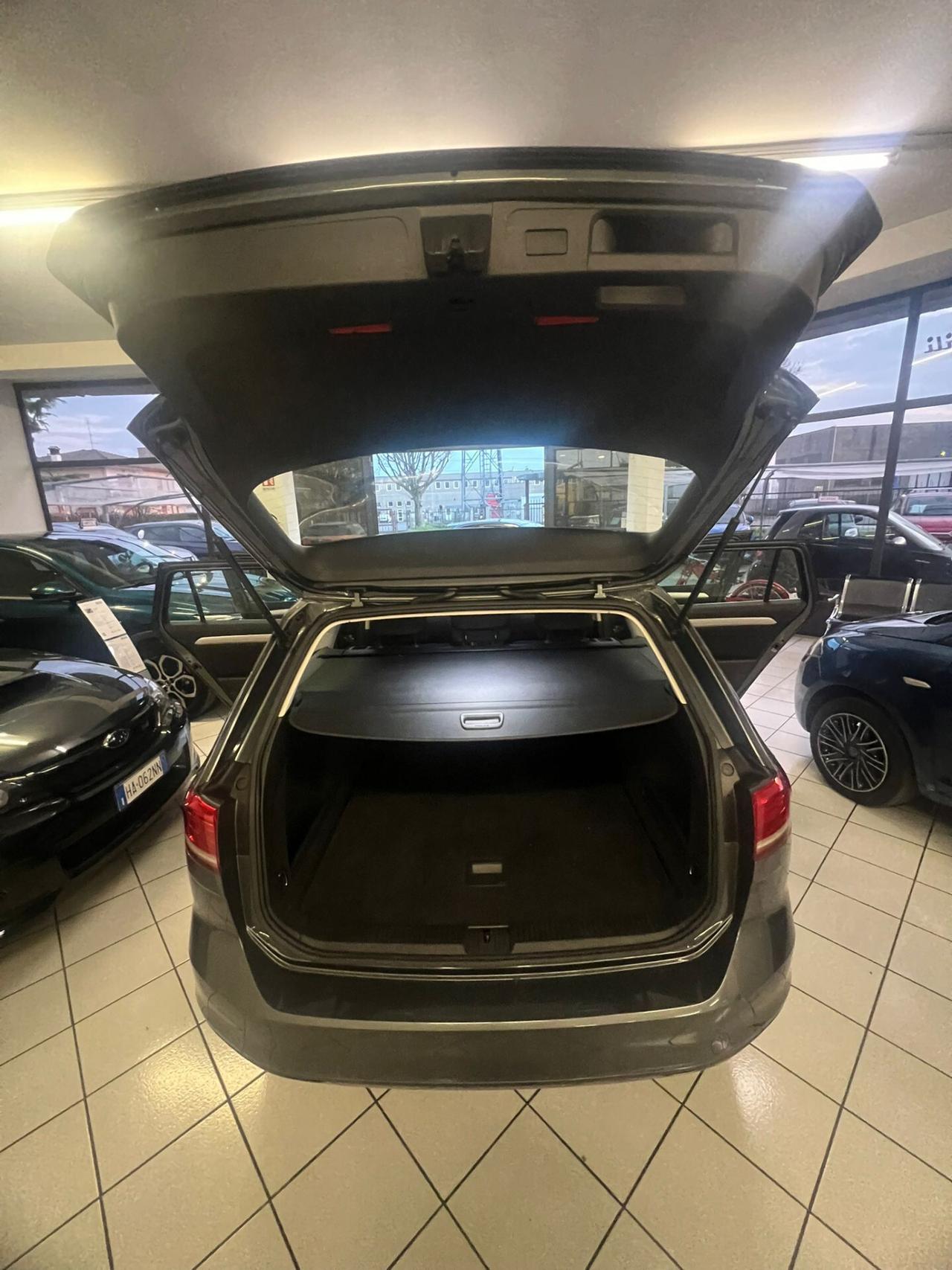 Volkswagen Passat 1.6 TDI DSG Comfortline BlueMotion Technology