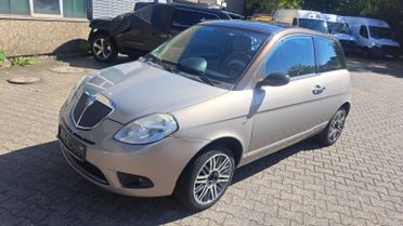 Lancia Ypsilon 1.4 Unyca Ecochic