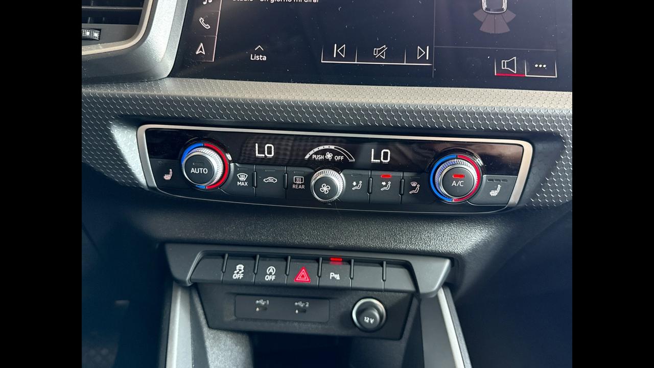 AUDI A1 II 2022 allstreet - A1 allstreet 30 1.0 tfsi Business 116cv