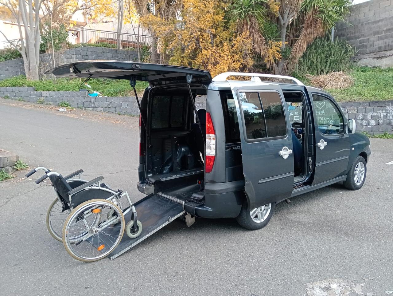 Fiat Doblo Pianale ribassato con rampa disabili in carrozzina