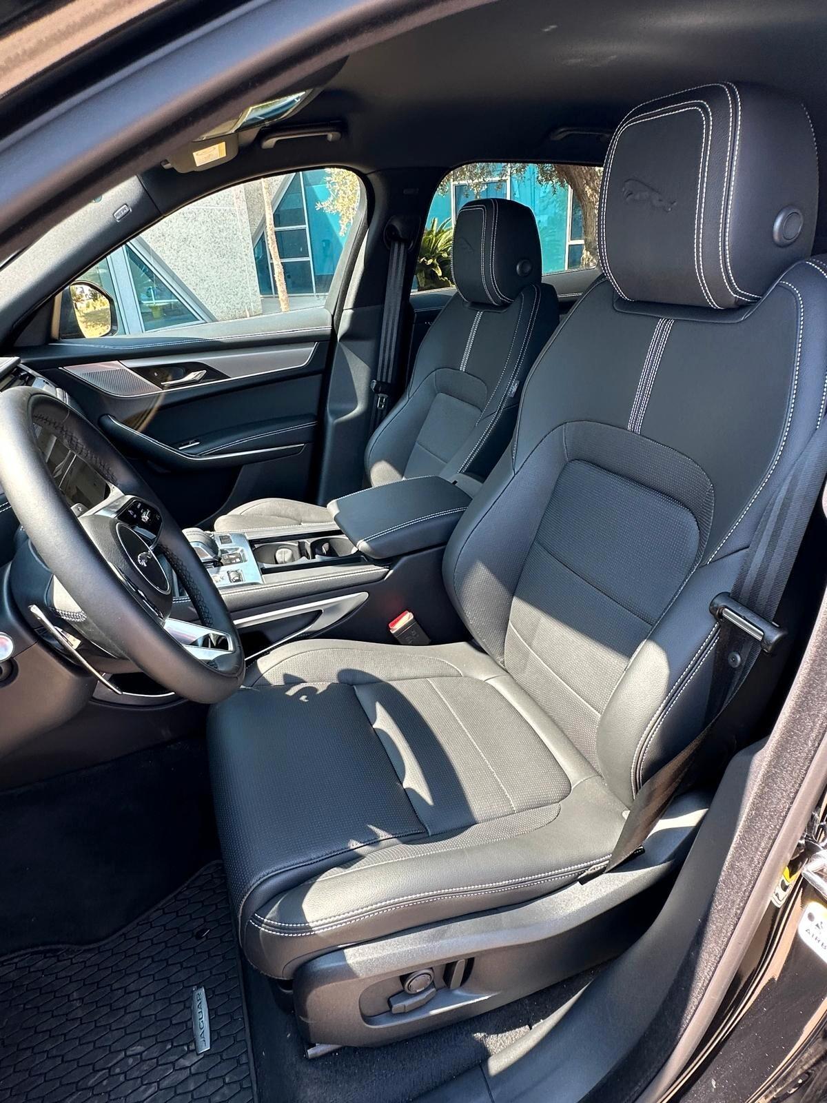 Jaguar F-Pace 2.0 D 163 CV AWD aut. R-Dynamic S - possibilità noleggio noscoring