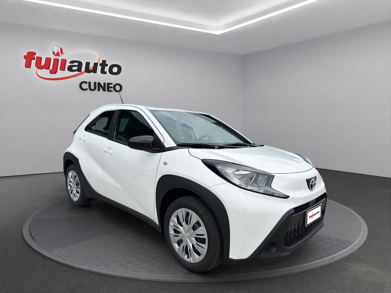 Toyota Aygo X - MY '24 5 porte ACTIVE 1.0 VVT-i