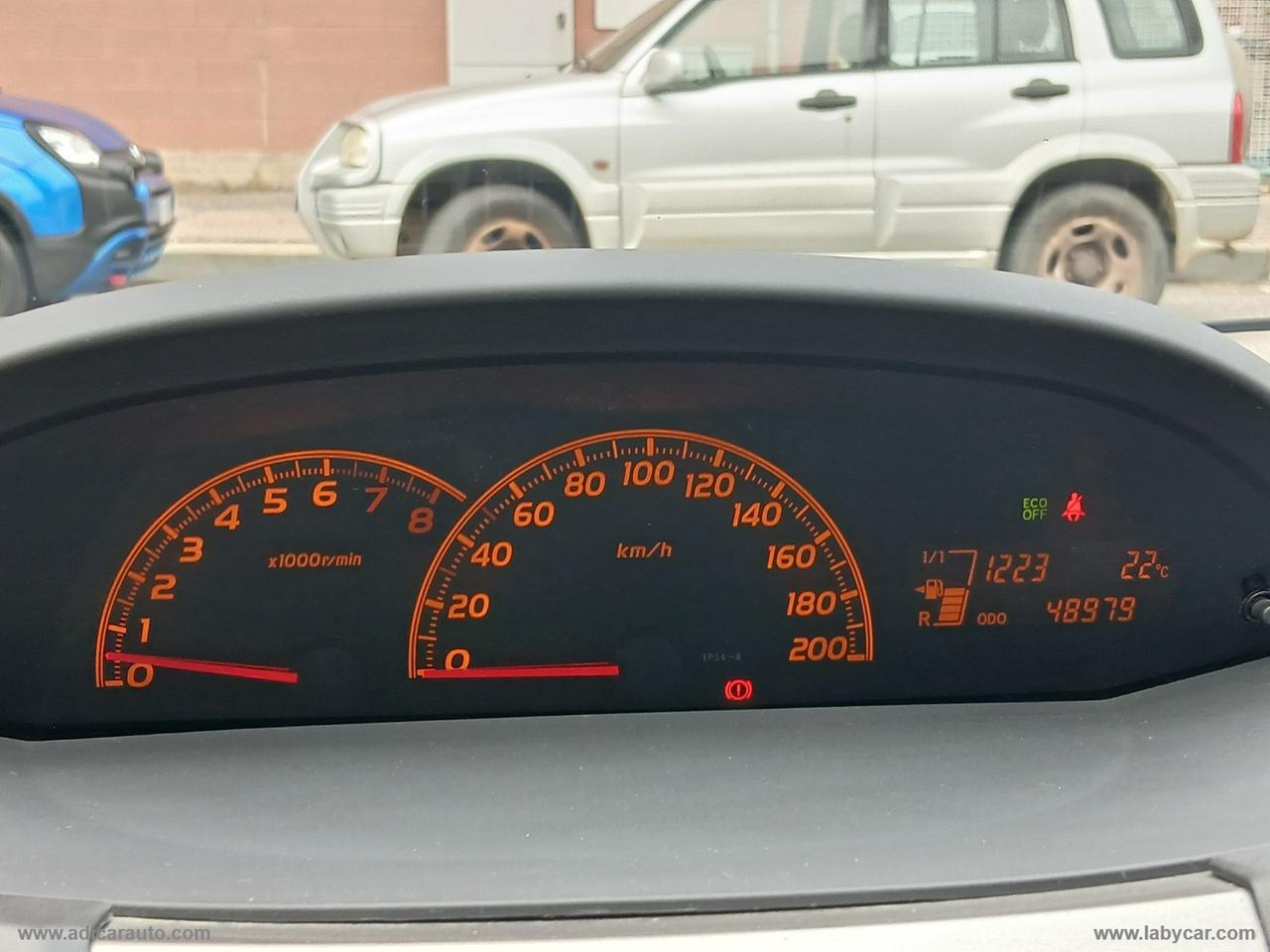 TOYOTA Yaris 1.3 5p. Sol
