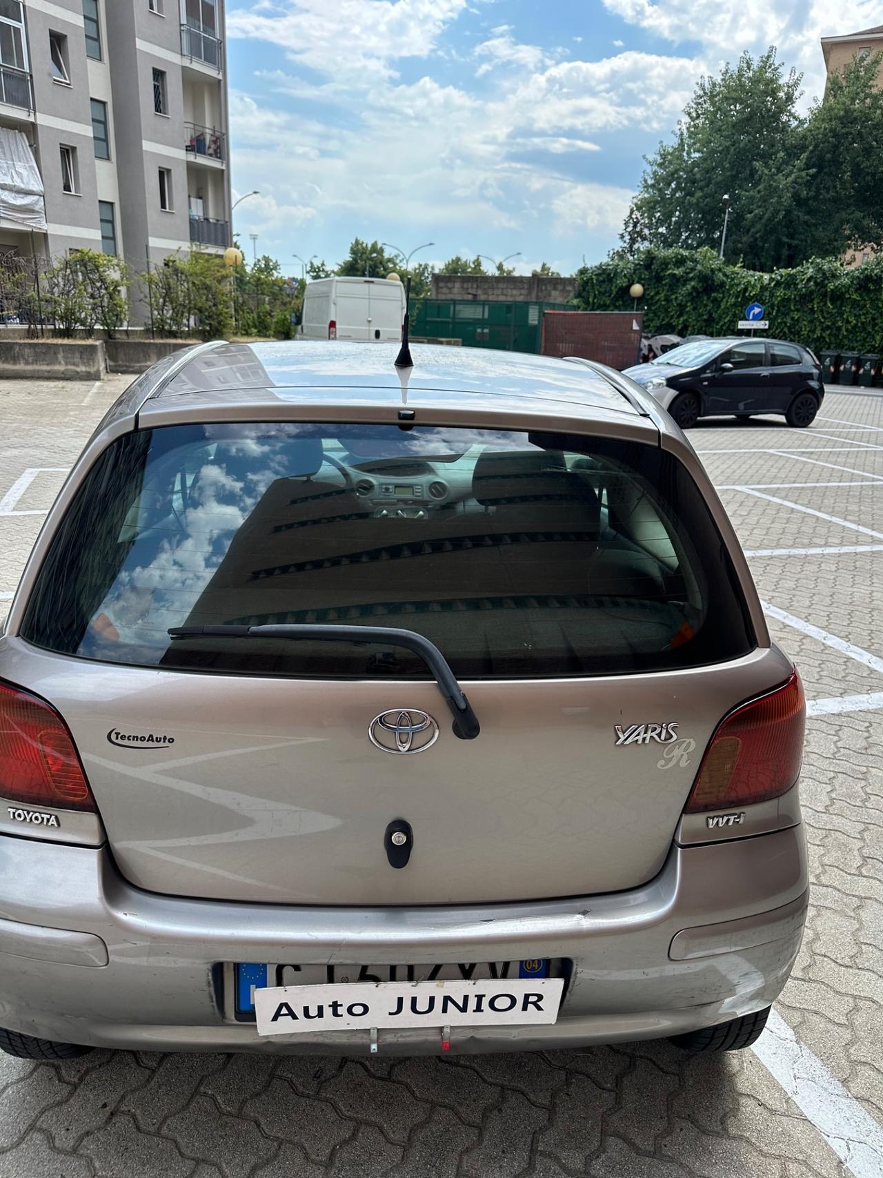 Toyota Yaris 1.3i 16V cat 3 porte Sol