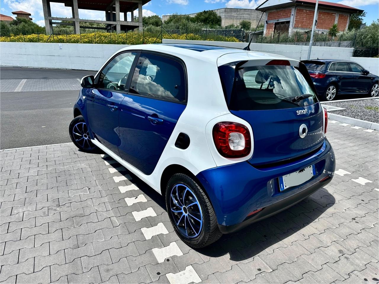Smart ForFour 1.0 Panorama telecamera