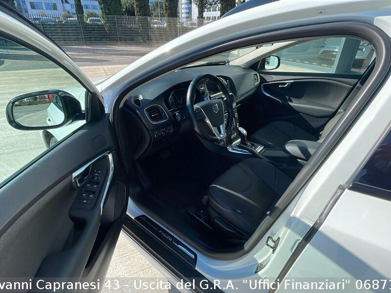 Volvo V40 Cross Country D3 Geartronic Momentum