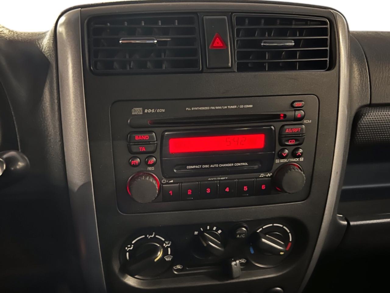 Suzuki Jimny 1.3i 16V cat 4WD JLX Più Perfetta Si Neopatentati