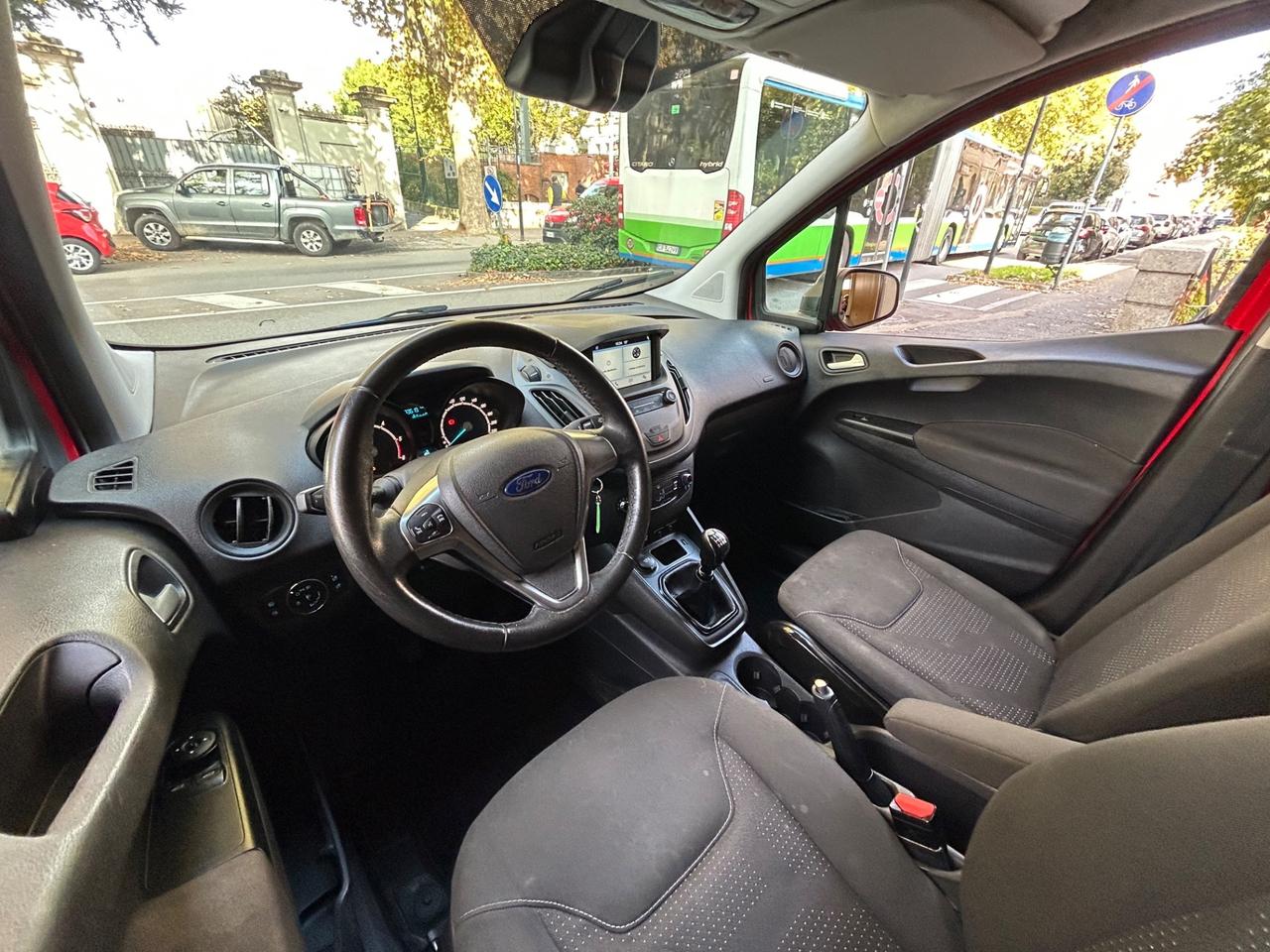 Ford Tourneo Courier 1.5 TDCI 100cv VANTREND | PREZZO PIÙ IVA!!!
