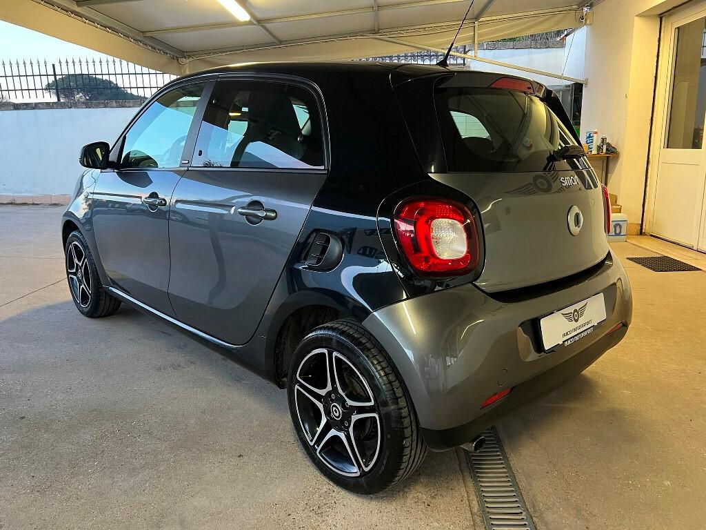 Smart Forfour Passion 1.0 71CV soli 56.000KM