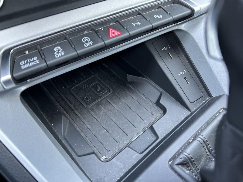 Audi Q3 SPB 35 TDI S tronic Business Plus 30.500 KM * PELLE+NAVI