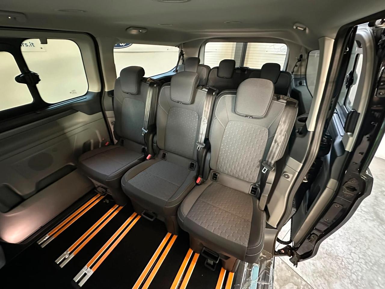 Ford Tourneo Custom Titanium KM0