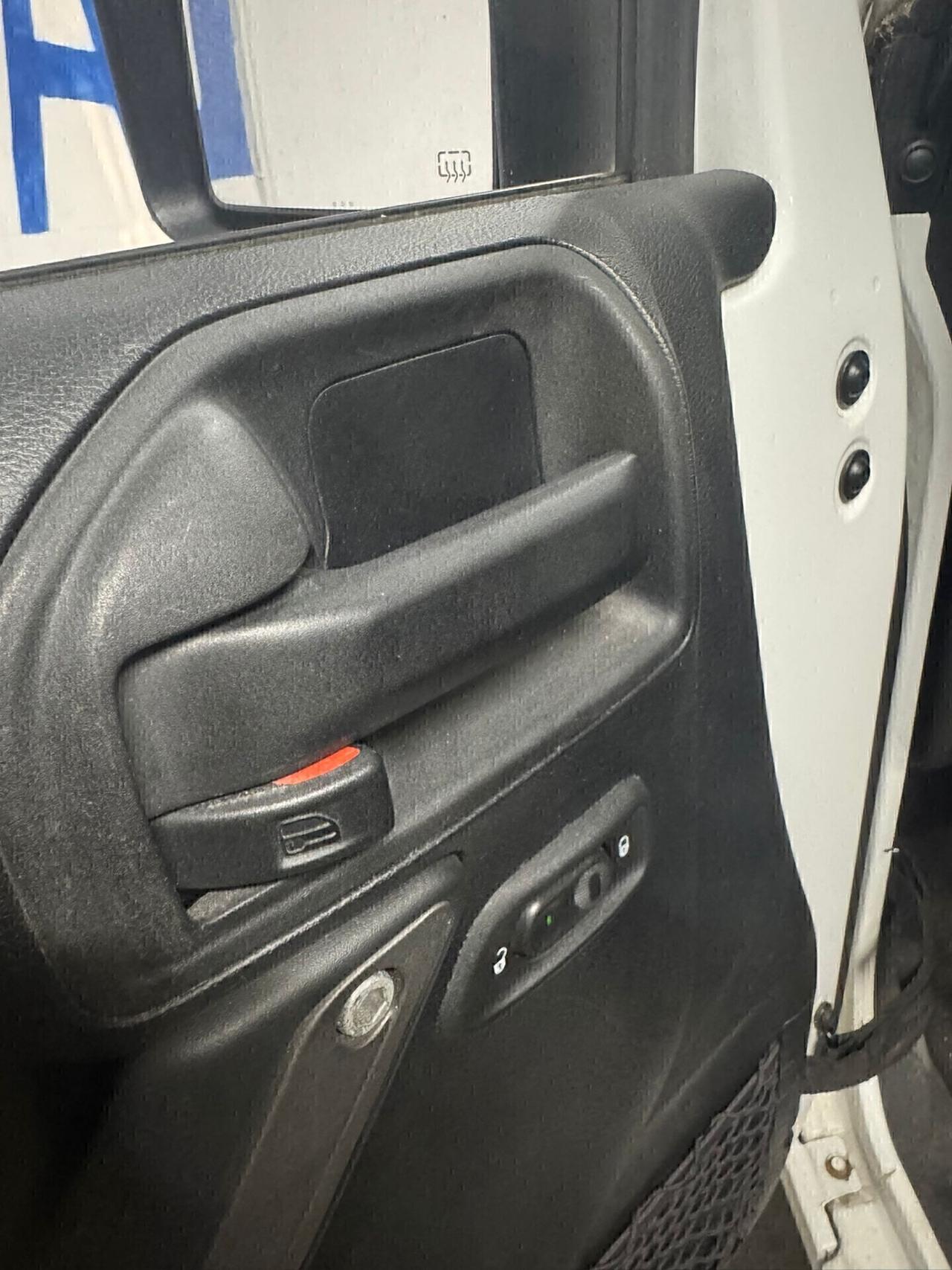 Jeep Wrangler 2.8 CRD DPF Sahara Auto 2013