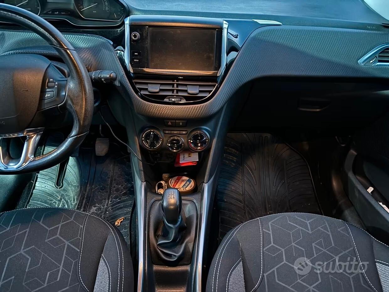 Peugeot 2008 BlueHDi 100 S&S Active