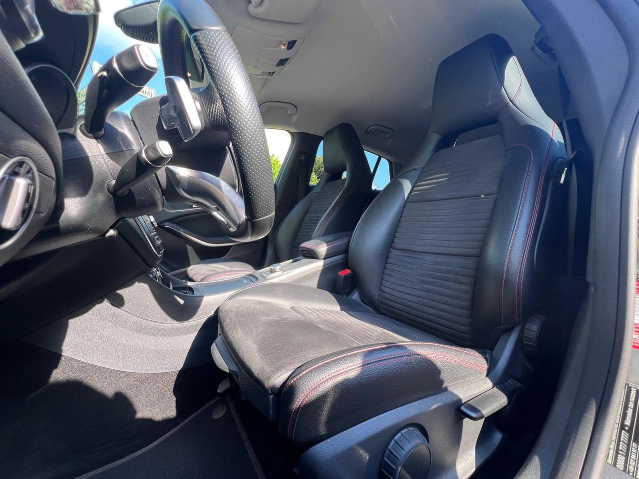 Mercedes-Benz CLA 220 Premium CLA 220 D #10563