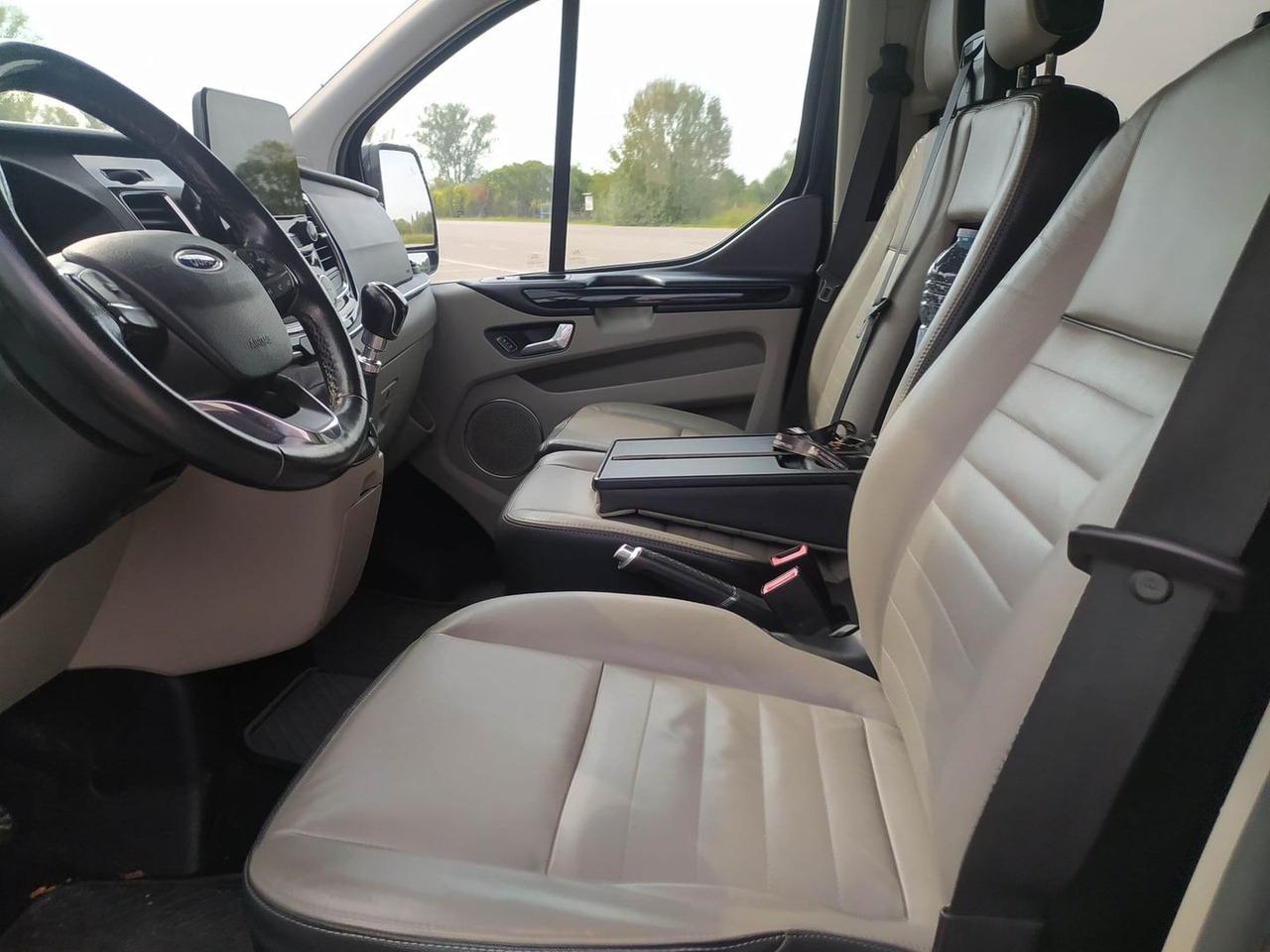 Ford Tourneo Custom titanium #50581