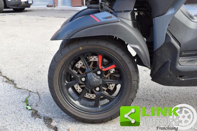 YAMAHA Tricity 300 ABS GARANZIA CASA MADRE!