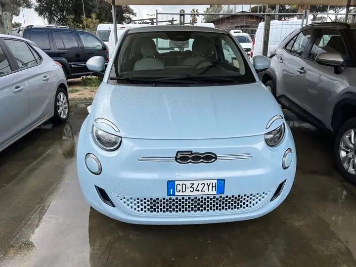 Fiat 500 500e Berlina 42 kWh Icon