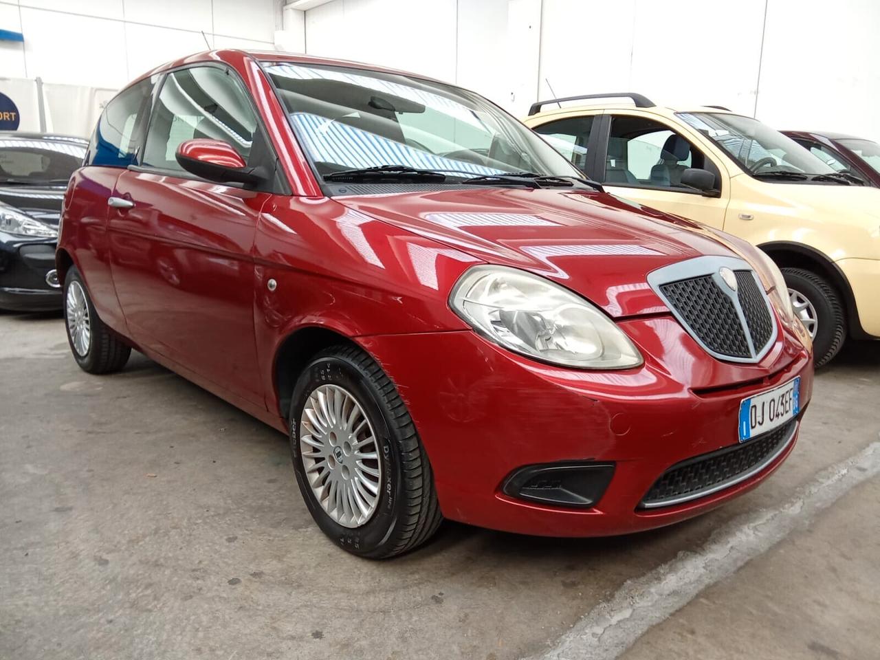 Lancia Ypsilon 1.2 BZ 44KW / NEOPATENTATI