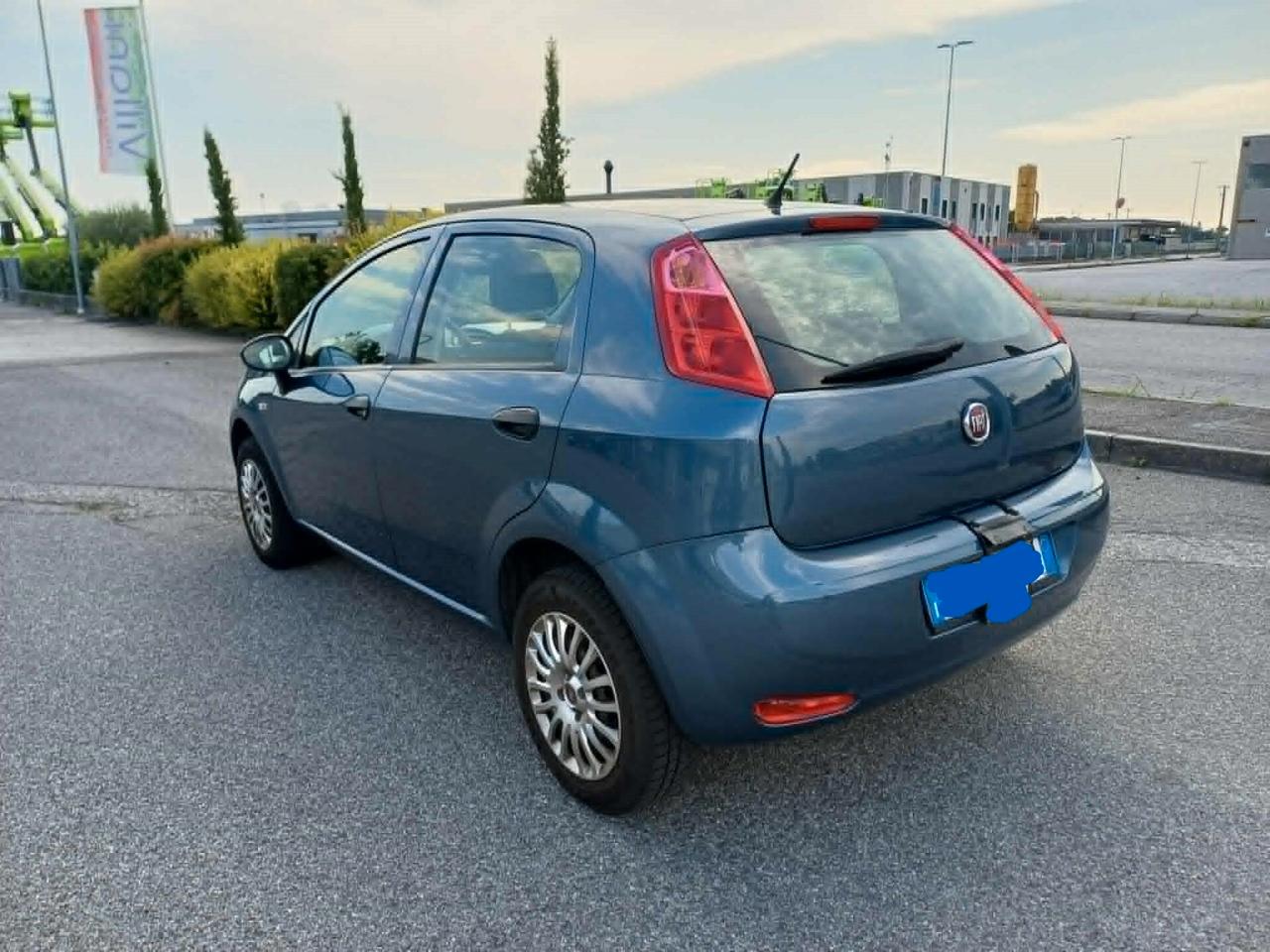 Fiat Punto 1.4 8V 5 porte Natural Power Street
