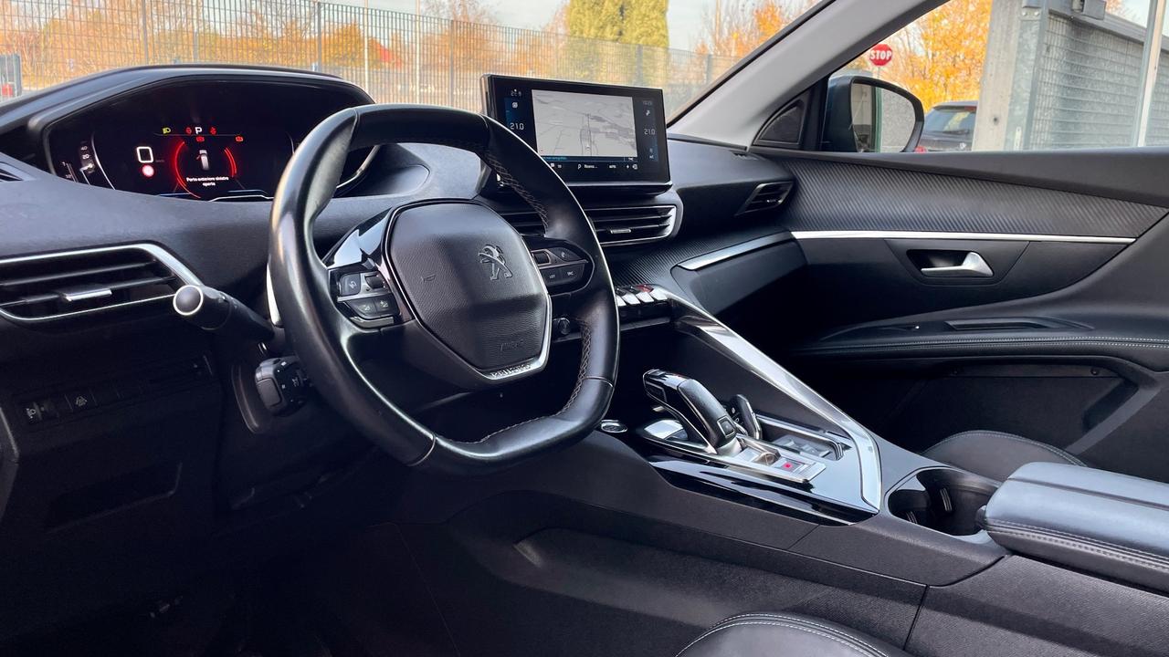 PEUGEOT 5008 1.5 ALLURE 131CV - SETTE POSTI, FULL LED, NEOPATENTATI