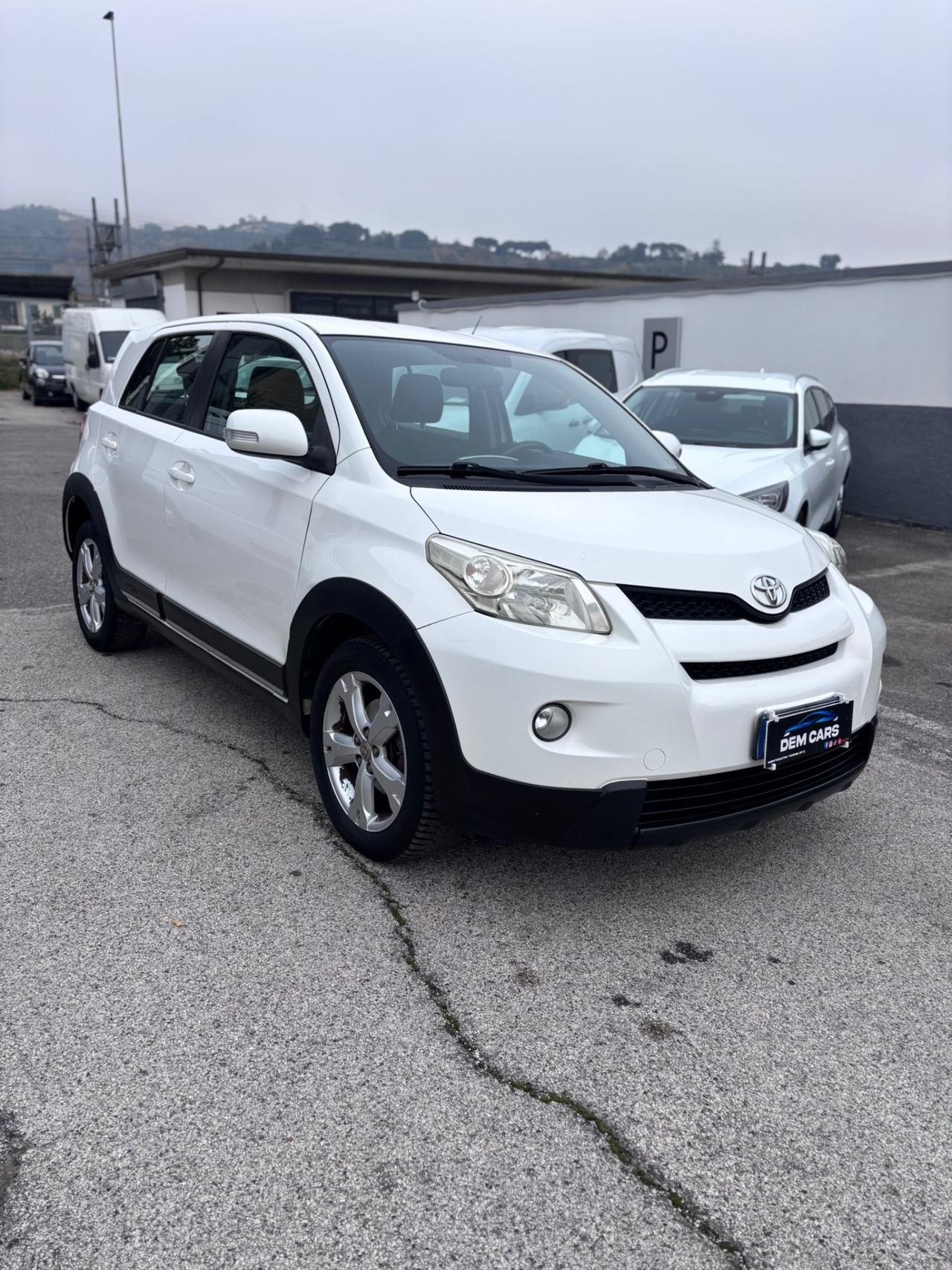 Toyota Urban Cruiser 1.4 D-4D AWD Luxury